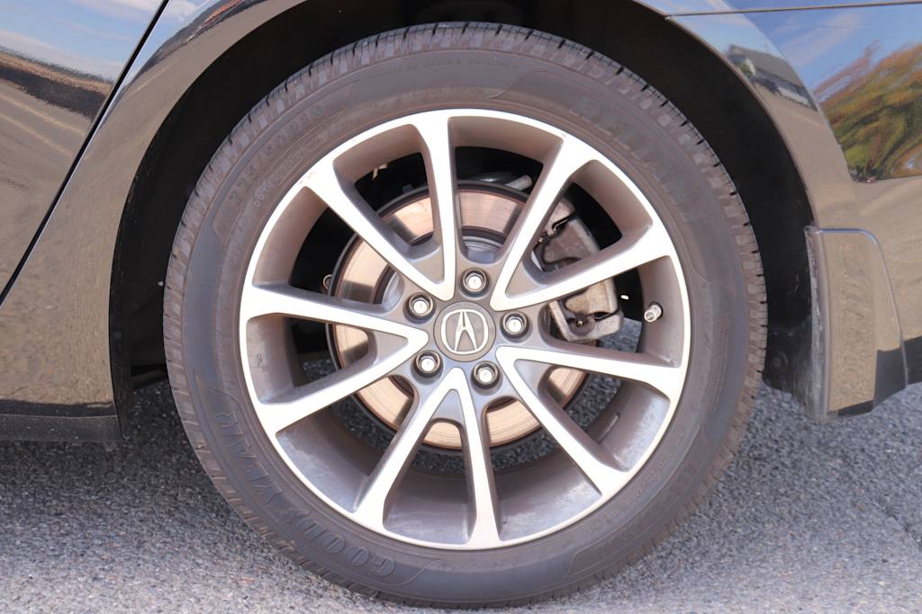 Thumbnail: 2015 Acura TLX - 6