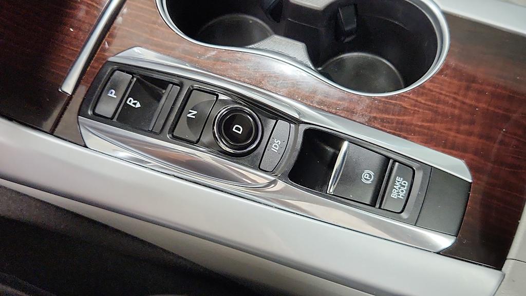 Thumbnail: 2017 Acura TLX - 14