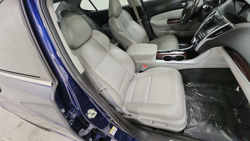 Thumbnail: 2017 Acura TLX - 10