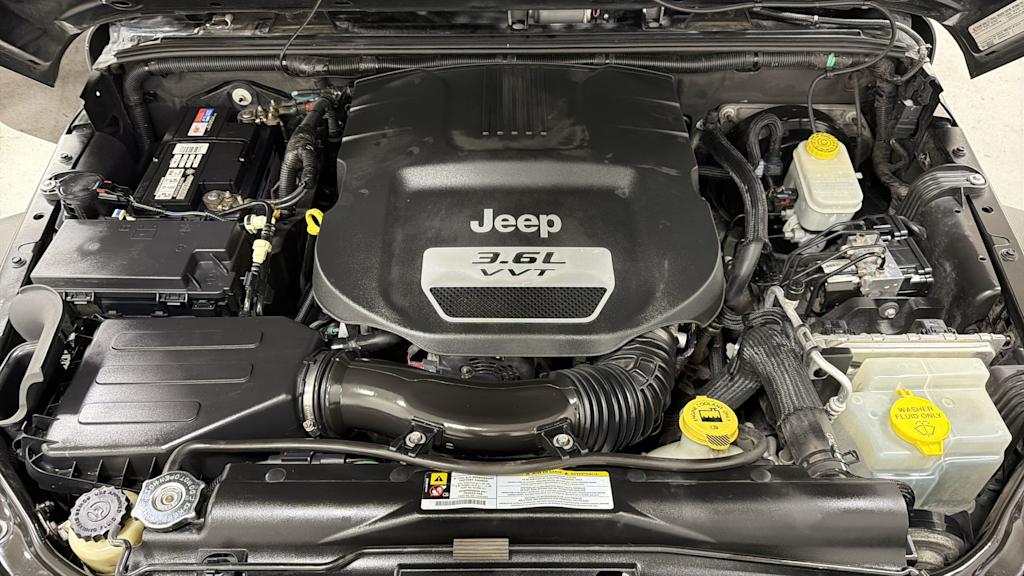 Thumbnail: 2012 Jeep Wrangler - 9