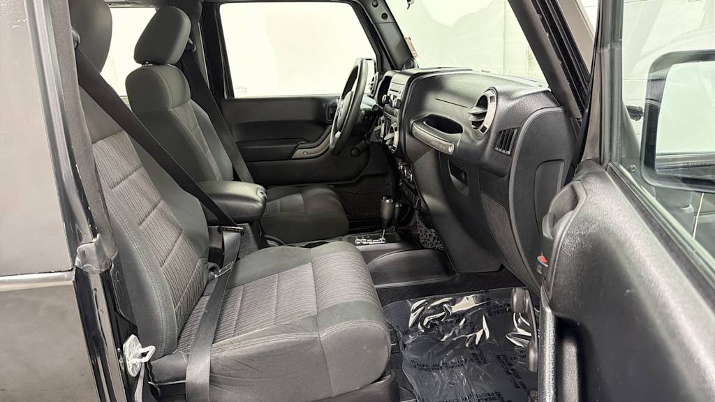 Thumbnail: 2012 Jeep Wrangler - 29