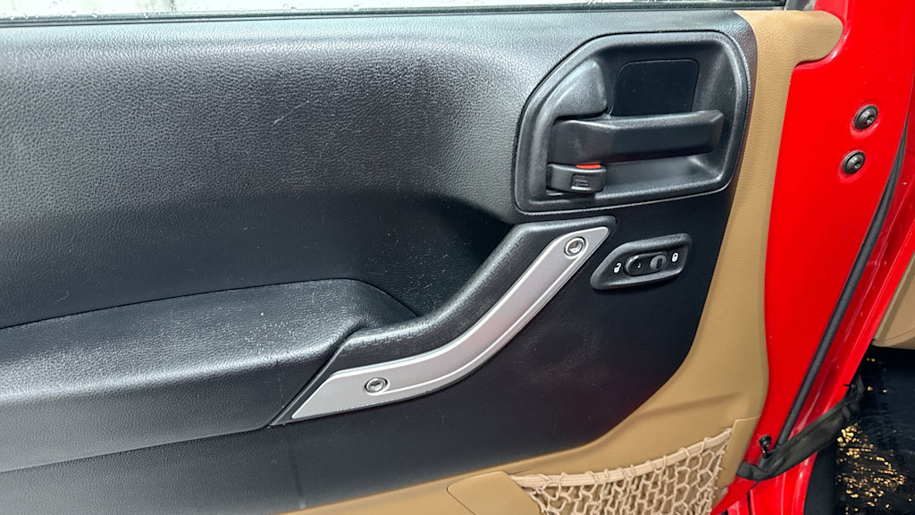 2017 Jeep Wrangler Sahara 25