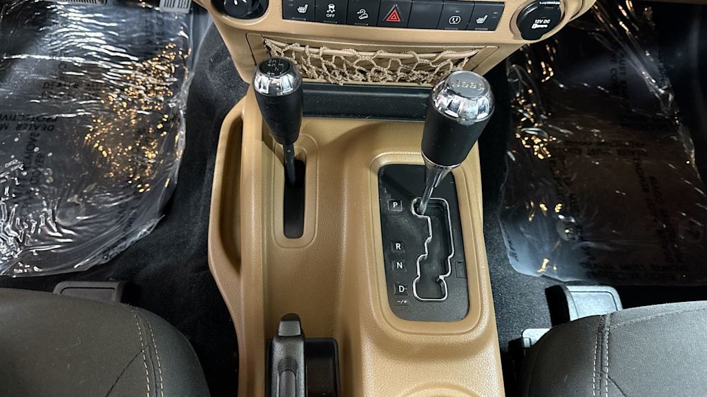 2017 Jeep Wrangler Sahara 14