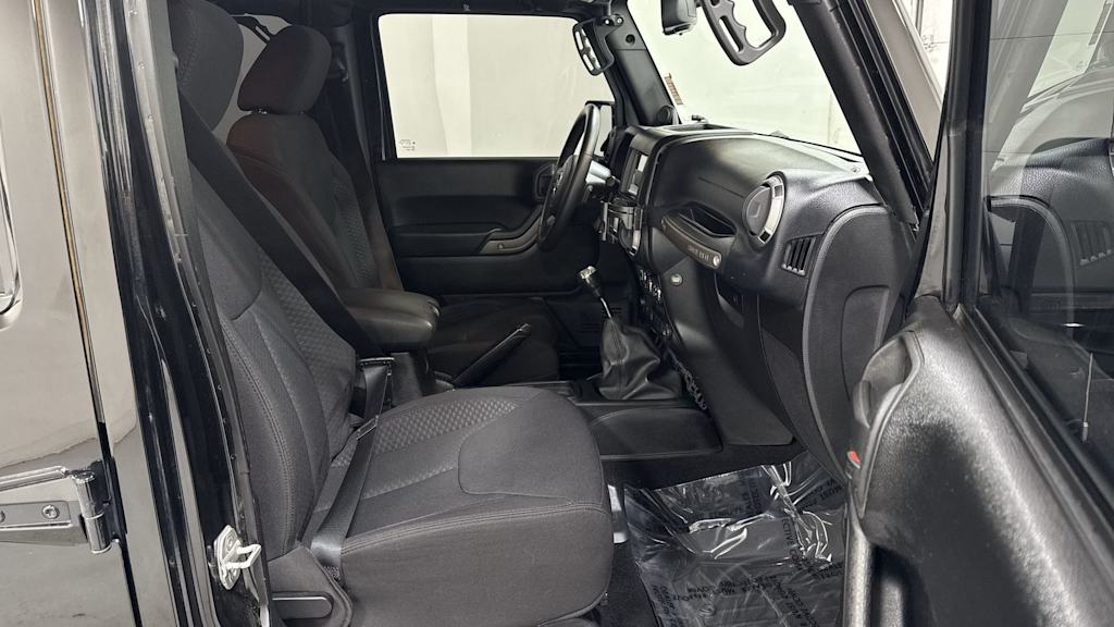 Thumbnail: 2013 Jeep Wrangler - 29