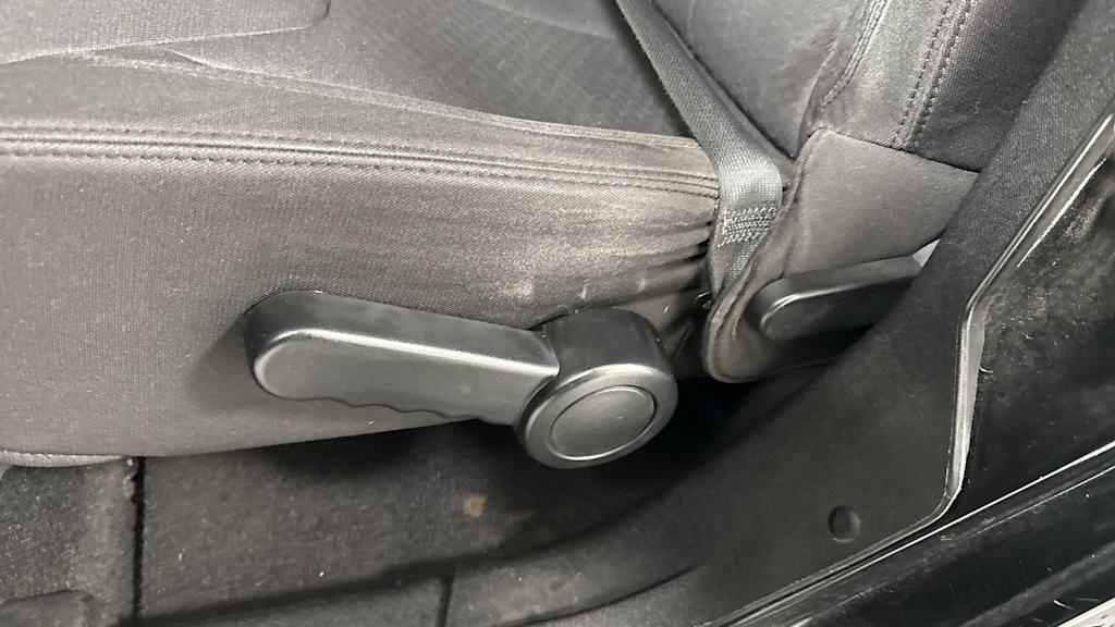 Thumbnail: 2013 Jeep Wrangler - 25