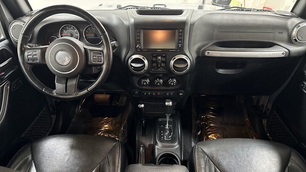 Thumbnail: 2016 Jeep Wrangler - 12