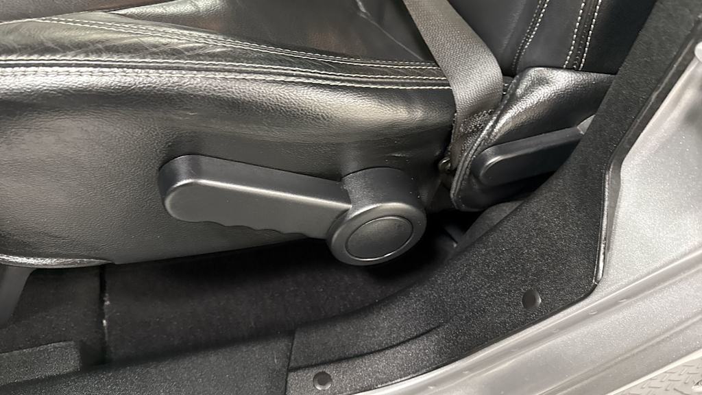 Thumbnail: 2016 Jeep Wrangler - 23