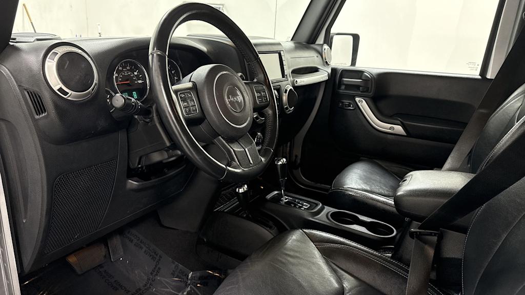 Thumbnail: 2016 Jeep Wrangler - 2