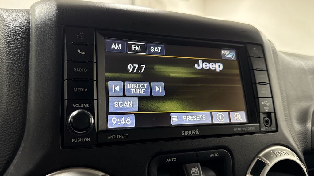 Thumbnail: 2016 Jeep Wrangler - 13