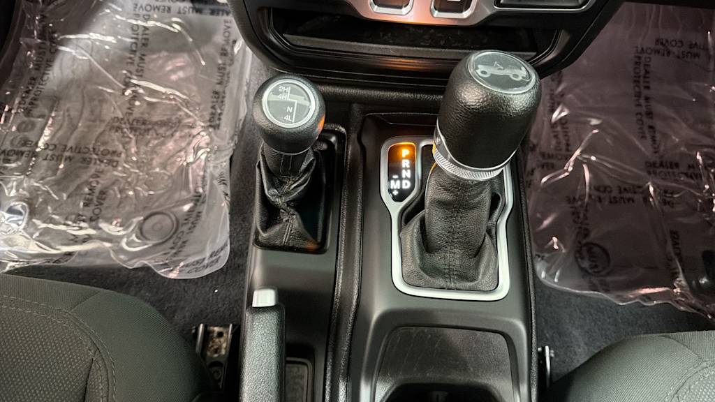 Thumbnail: 2018 Jeep Wrangler - 16