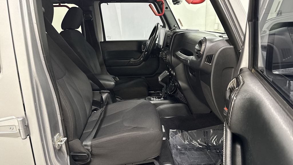 Thumbnail: 2018 Jeep Wrangler - 30