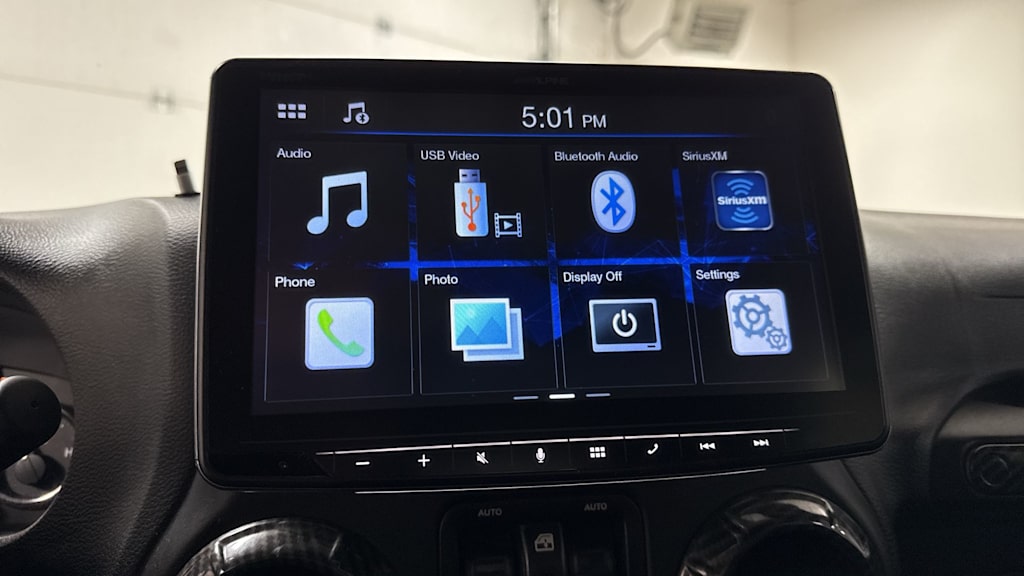 Thumbnail: 2018 Jeep Wrangler - 14