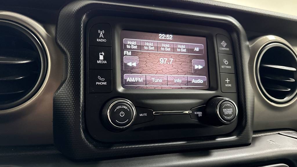 Thumbnail: 2020 Jeep Wrangler - 15