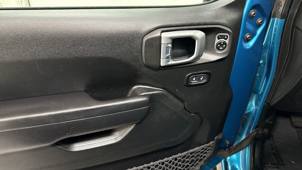 Thumbnail: 2020 Jeep Wrangler - 24