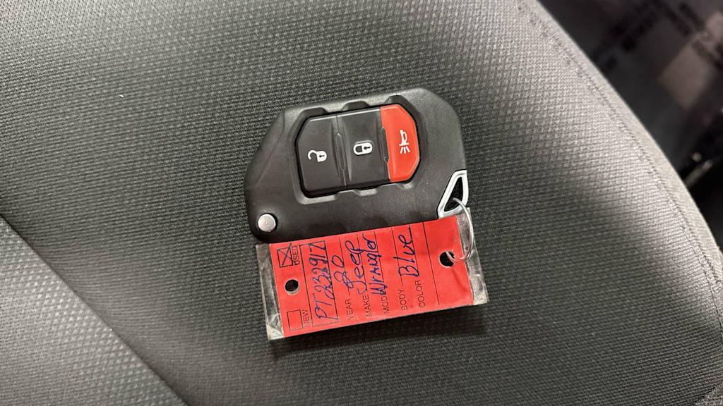 Thumbnail: 2020 Jeep Wrangler - 31