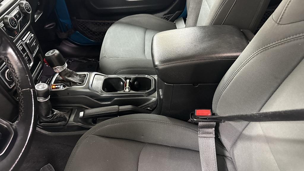 Thumbnail: 2020 Jeep Wrangler - 28