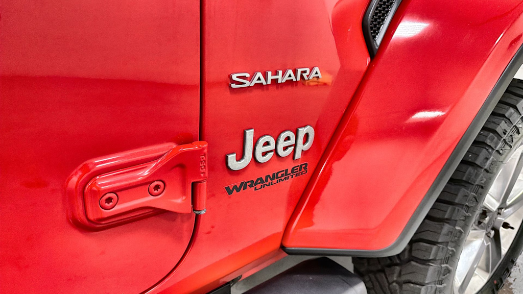 Thumbnail: 2021 Jeep Wrangler - 6