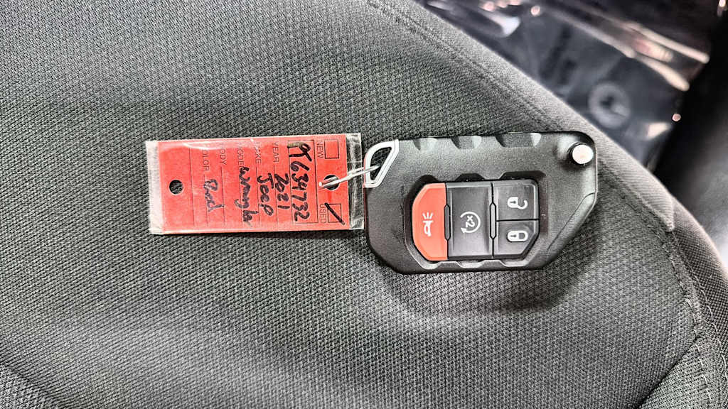 Thumbnail: 2021 Jeep Wrangler - 18