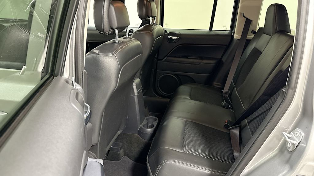 Thumbnail: 2016 Jeep Patriot - 12