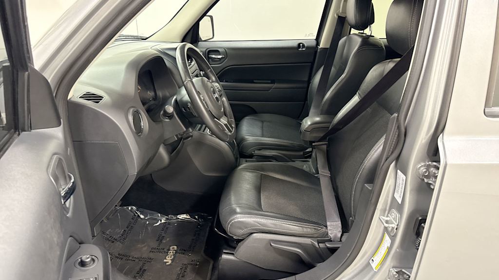 Thumbnail: 2016 Jeep Patriot - 10