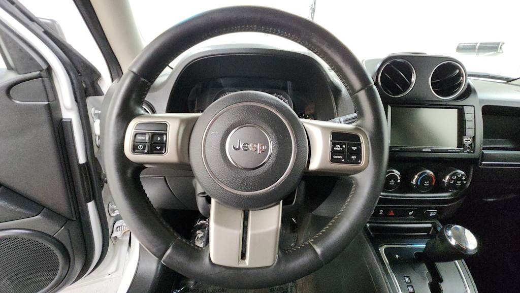 Thumbnail: 2014 Jeep Patriot - 8