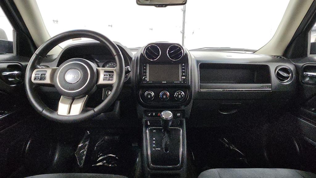 Thumbnail: 2014 Jeep Patriot - 12