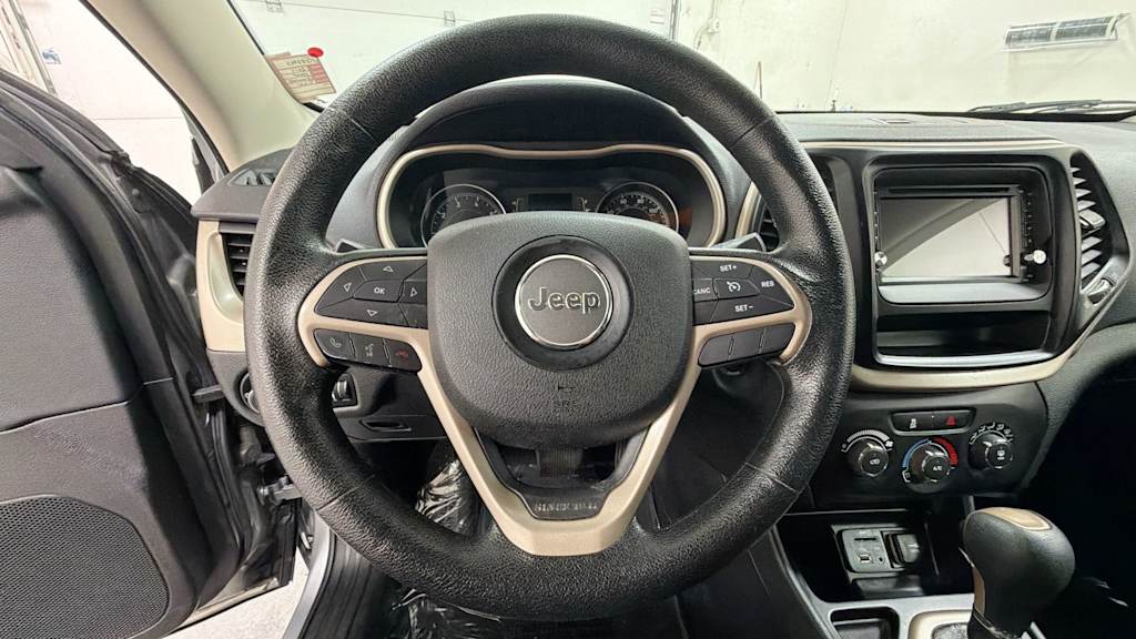 Thumbnail: 2014 Jeep Cherokee - 10
