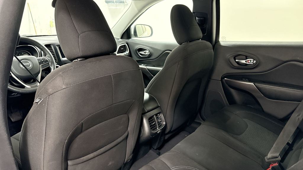2019 Jeep Cherokee Latitude 28