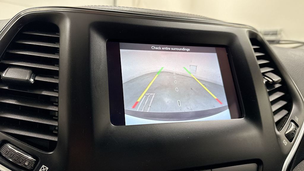 2019 Jeep Cherokee Latitude 26