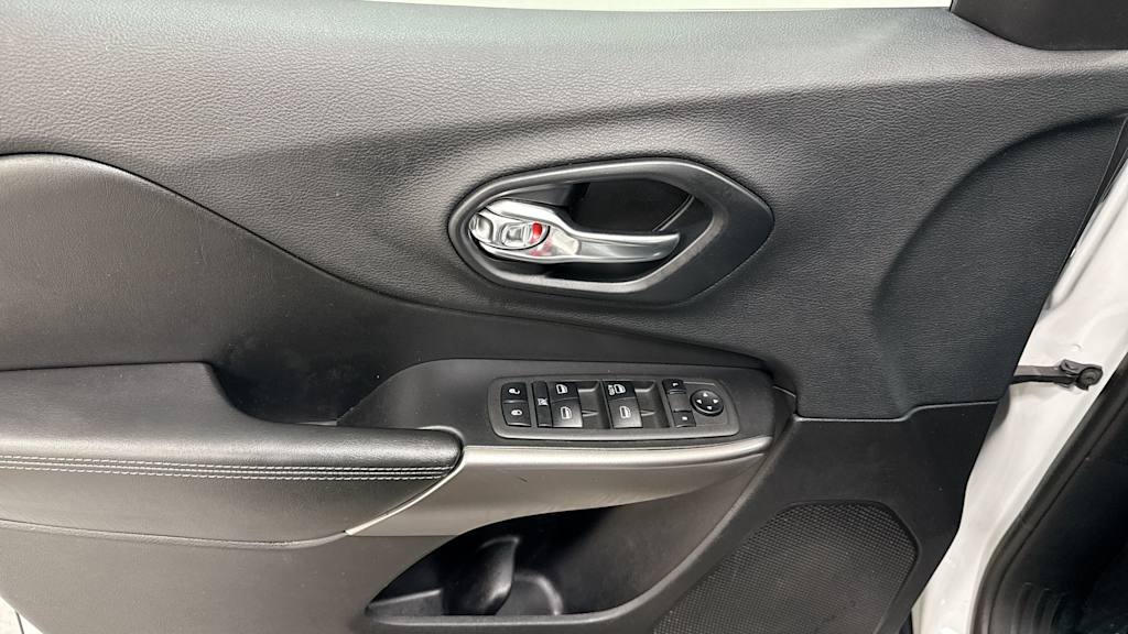 2019 Jeep Cherokee Latitude 25