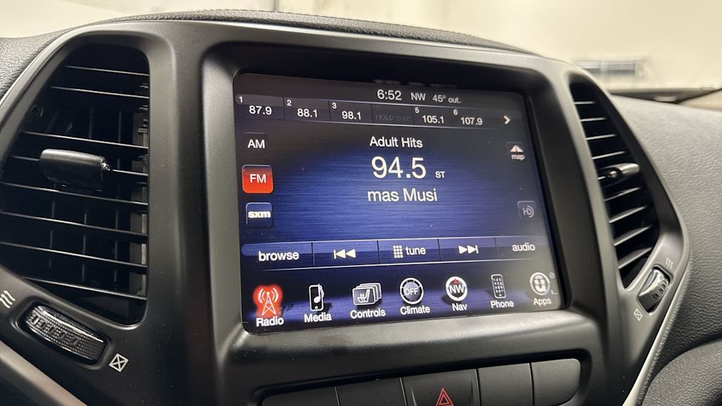 Thumbnail: 2014 Jeep Cherokee - 15