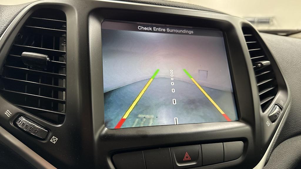 Thumbnail: 2014 Jeep Cherokee - 28