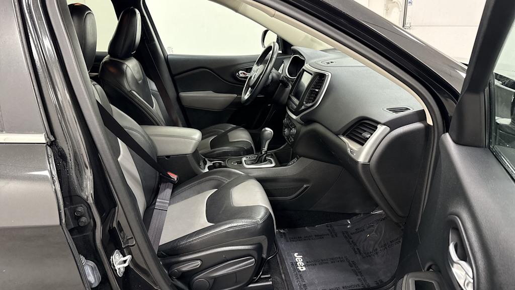 Thumbnail: 2014 Jeep Cherokee - 11