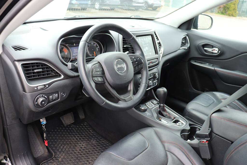 Thumbnail: 2019 Jeep Cherokee - 2