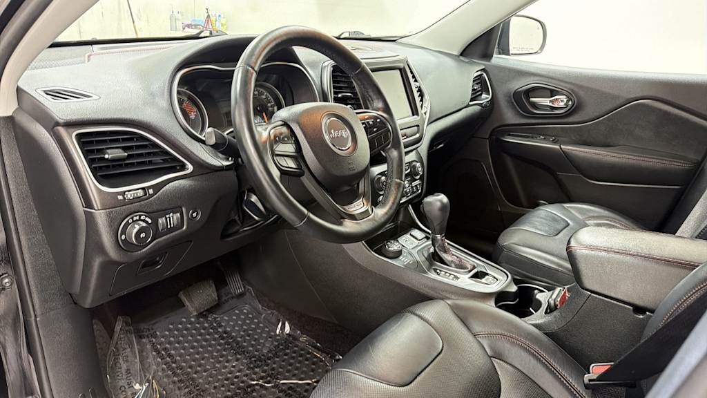 Thumbnail: 2019 Jeep Cherokee - 2