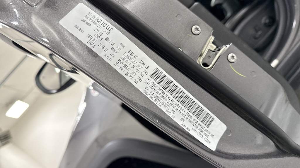 Thumbnail: 2020 Jeep Cherokee - 24