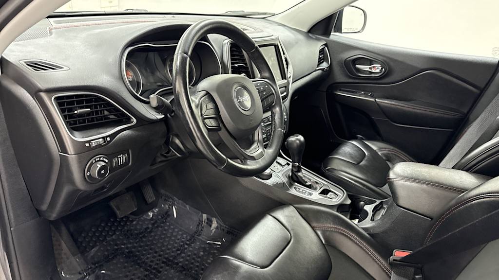 Thumbnail: 2020 Jeep Cherokee - 2