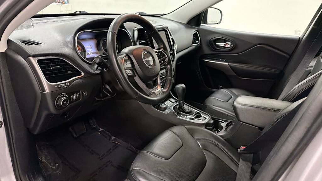 Thumbnail: 2019 Jeep Cherokee - 2