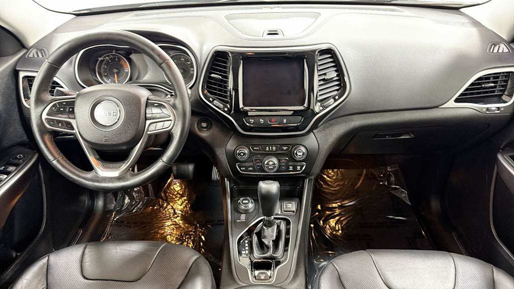 Thumbnail: 2019 Jeep Cherokee - 13