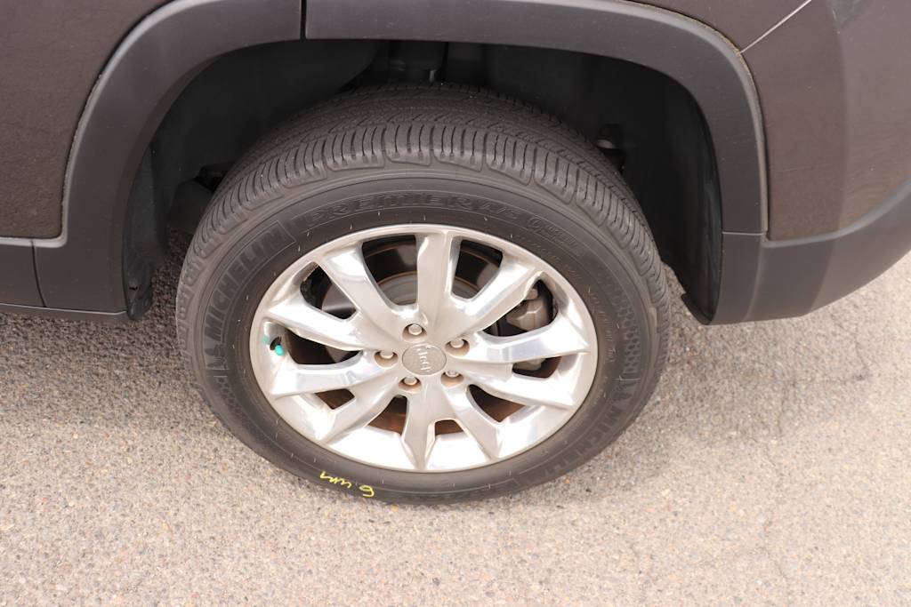 Thumbnail: 2015 Jeep Cherokee - 7
