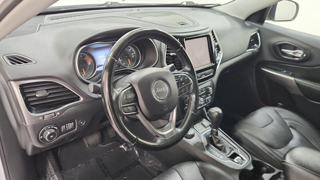 Thumbnail: 2020 Jeep Cherokee - 2