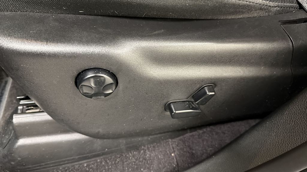 Thumbnail: 2017 Jeep Grand Cherokee - 23