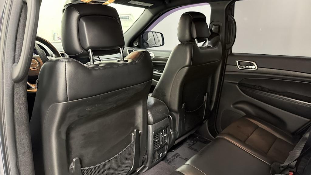 Thumbnail: 2017 Jeep Grand Cherokee - 29