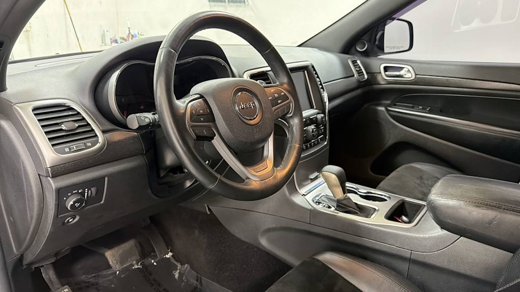 Thumbnail: 2017 Jeep Grand Cherokee - 2