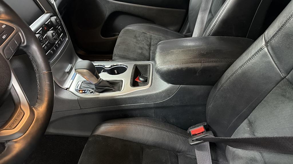 Thumbnail: 2017 Jeep Grand Cherokee - 12