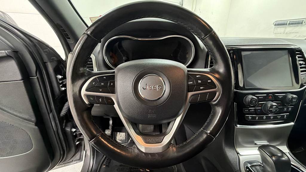 Thumbnail: 2020 Jeep Grand Cherokee - 10