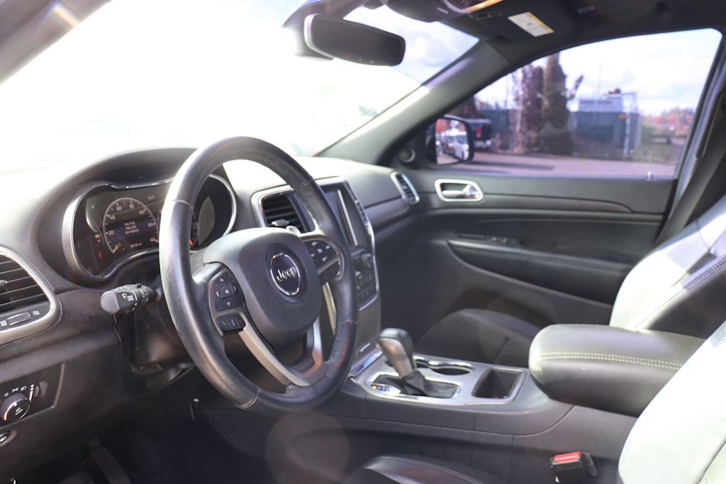 Thumbnail: 2017 Jeep Grand Cherokee - 2