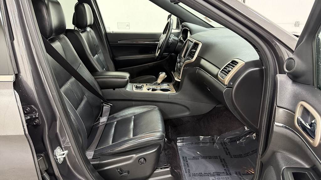 Thumbnail: 2016 Jeep Grand Cherokee - 33