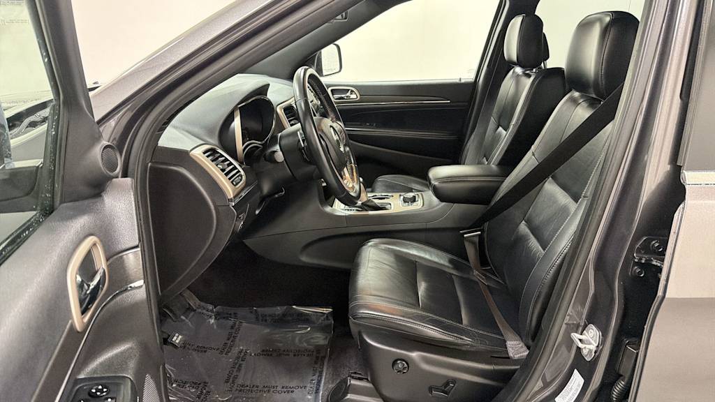 Thumbnail: 2016 Jeep Grand Cherokee - 11