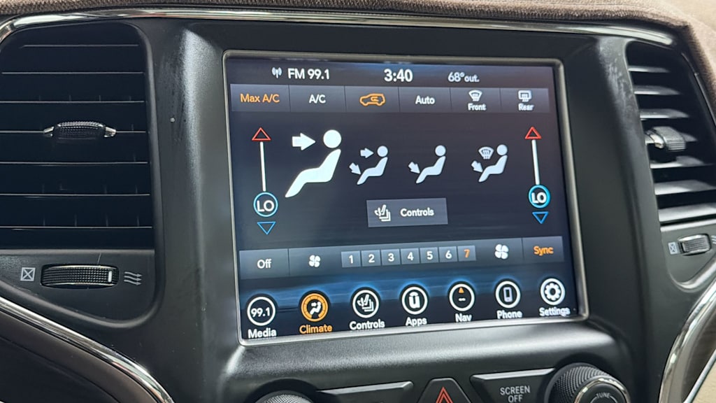 Thumbnail: 2018 Jeep Grand Cherokee - 28